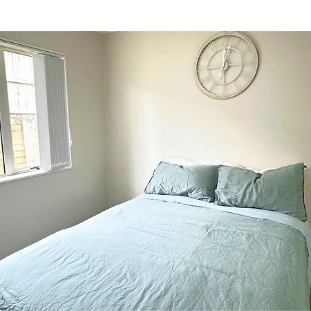 Bright&Cozy Room - Homestay Style - On Street Parking Only Auckland Exteriér fotografie